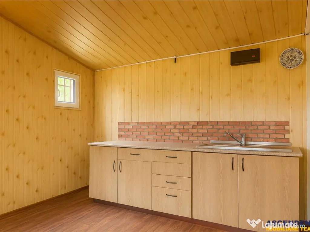 OFERTA REZERVATA!!Refugiu montan,cu 2100 mp domeniu verde,ar 