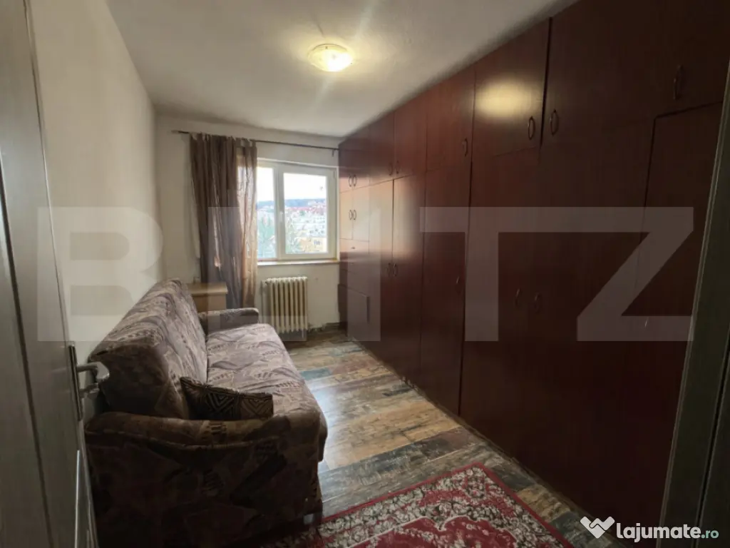 Apartament 2 camere, decomandat + balcon, Mănăștur, zona 