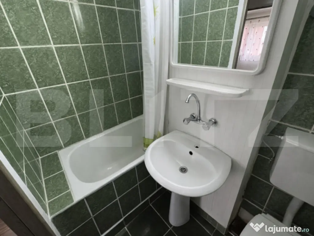 Apartament 2 camere, decomandat + balcon, Mănăștur, zona 