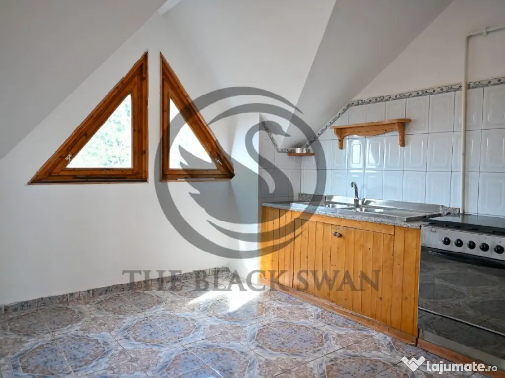 Casa cu 7 camere de vanzare | Zona Centrala, Baicoi | Com... 