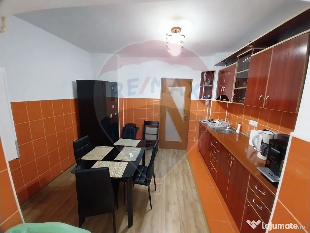 Apartament cu 3 camere Promenada- Calea Severinului-Toporas 