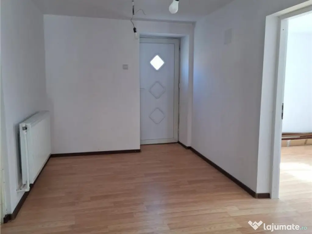 Resedinta spatiu profesional de inchiriat, Ghimbav – Ce...