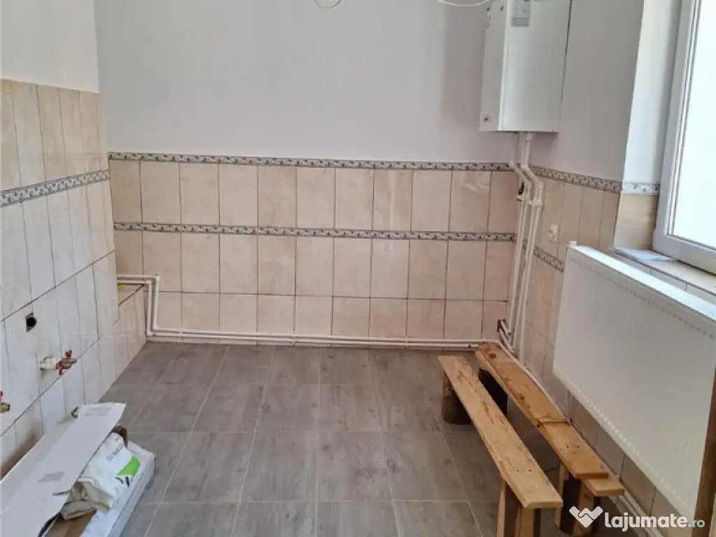 Resedinta spatiu profesional de inchiriat, Ghimbav – Ce...