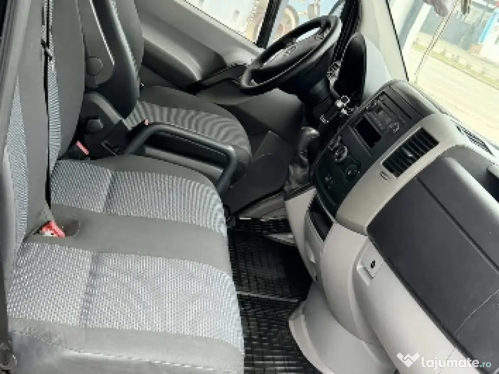 Mercedez Sprinter. 2012