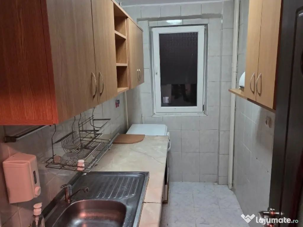 Proprietar inchiriez ap 2 camere la 2 min de metrou 