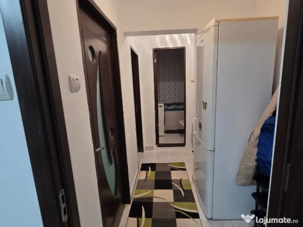 Proprietar inchiriez ap 2 camere la 2 min de metrou 