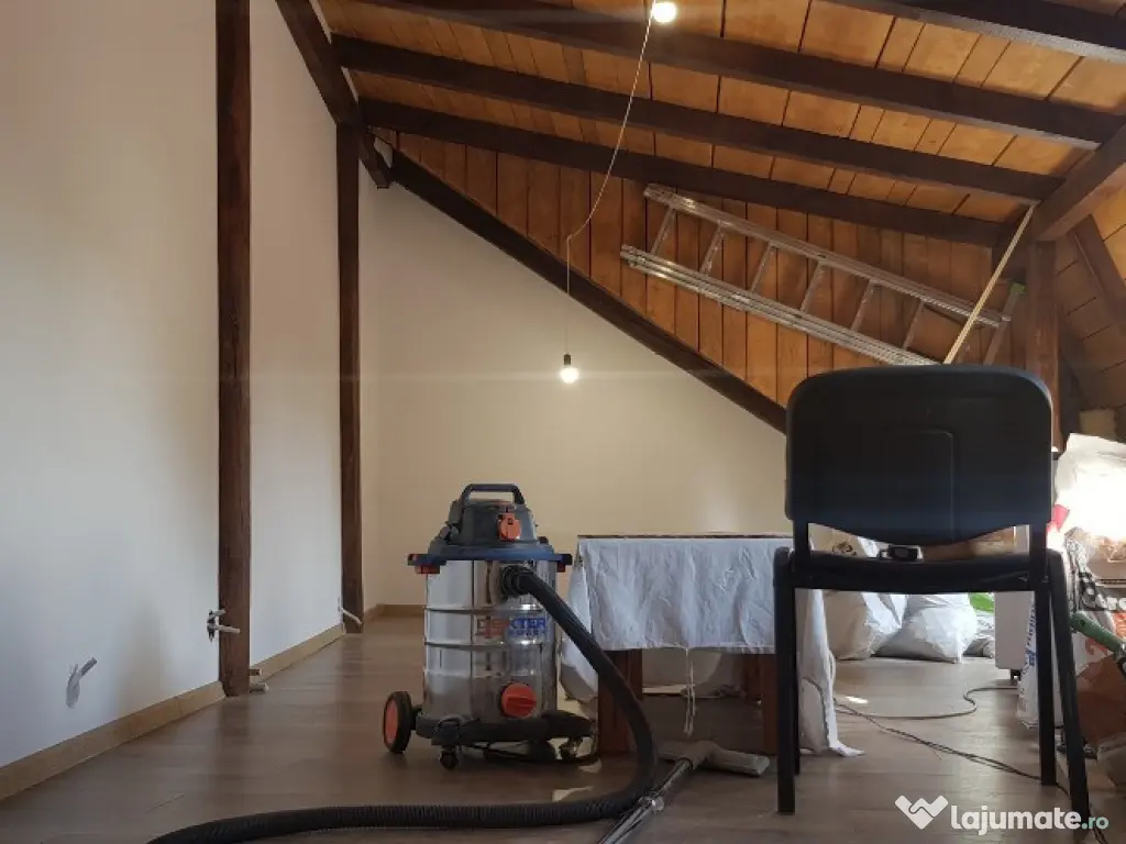 Apartament 3 camere, 70 mp utili si 30 mp pod amenajat,central Schei 