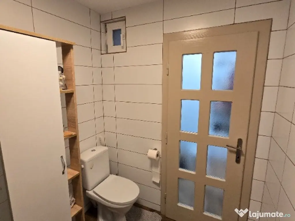 Apartament 3 camere, 70 mp utili si 30 mp pod amenajat,central Schei 