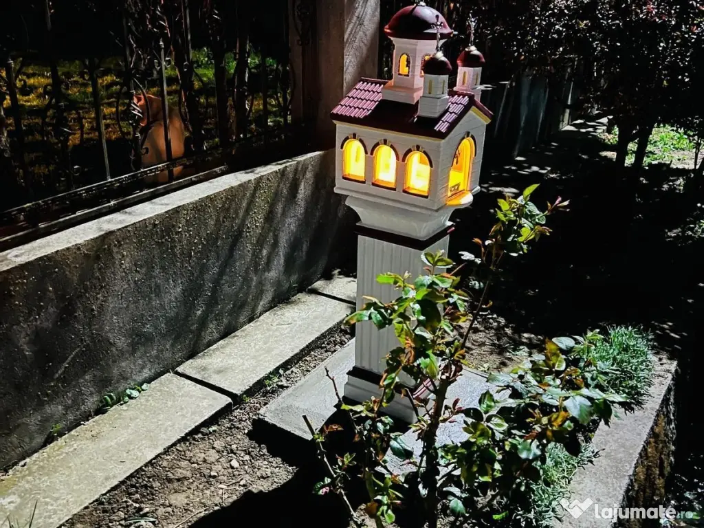 Mini Bisericuta cu Postament 