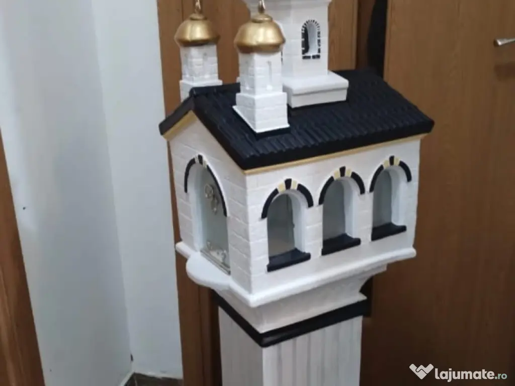 Mini Bisericuta cu Postament 