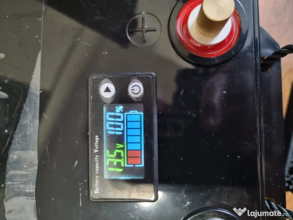 Baterie LiFePo4 12V, 350 Ah, BMS integrat și încărcător 