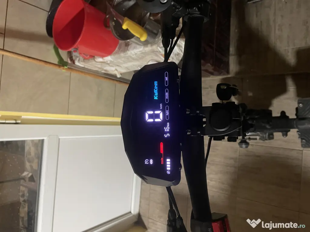 Trotineta KUKIRIN G4