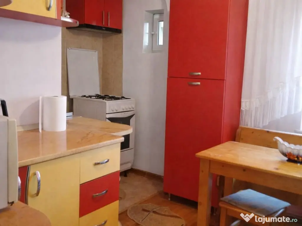 Apartament 3 camere cartier Mal 