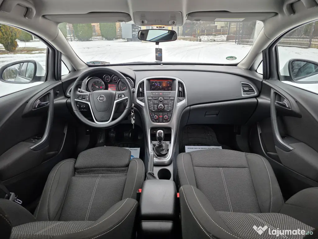 Opel Astra 2015 1.6 CDTI 110 CP euro 6 / RATE fara avans 