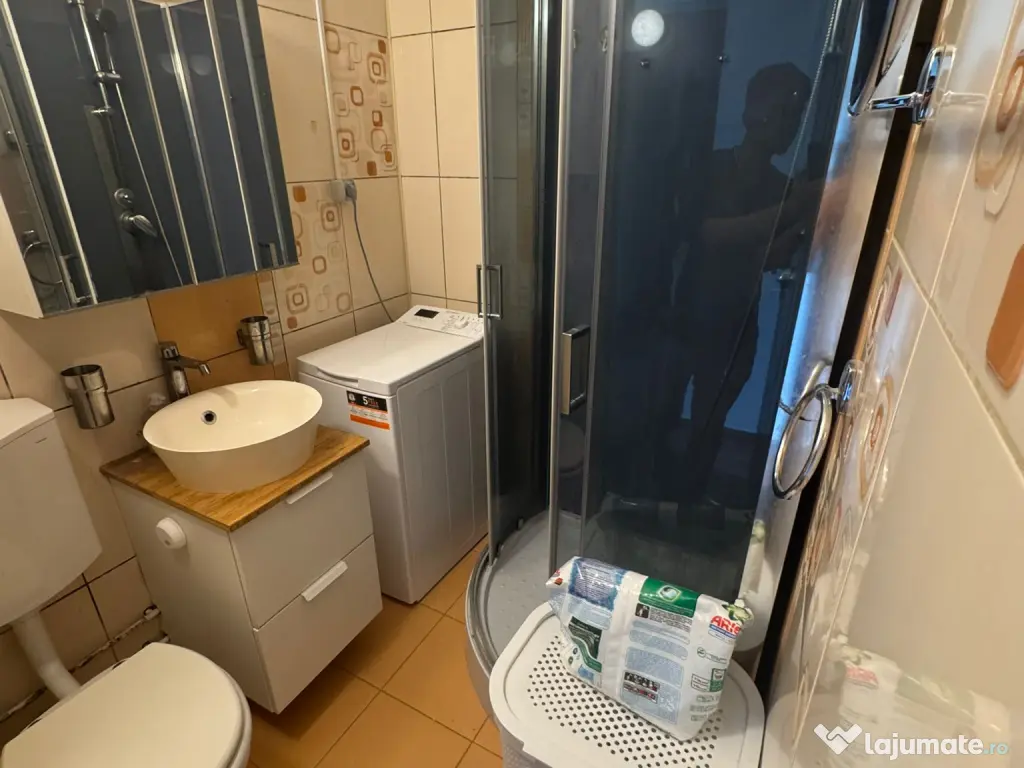 apartament cu 4 camere de inchiriat ,sector 6 ,Drumul taberei ,Bucuresti