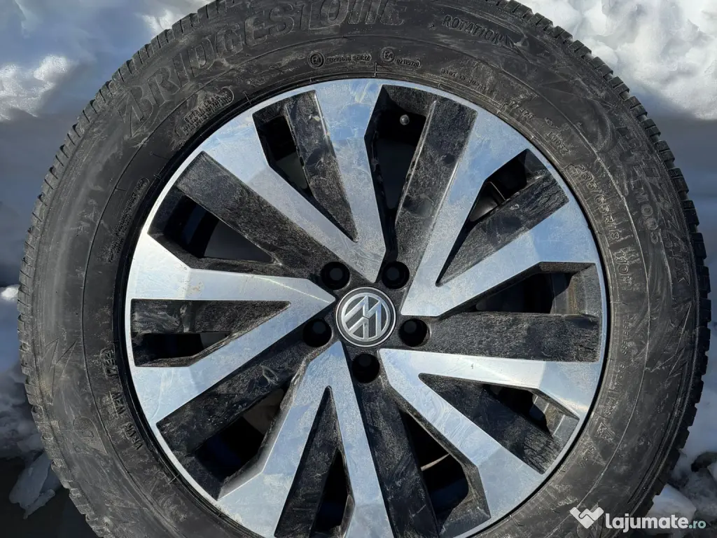 SET Jante Touareg 18 x 8J et25 5 x 112mm + Anvelope Bridgestone iarna CADOU