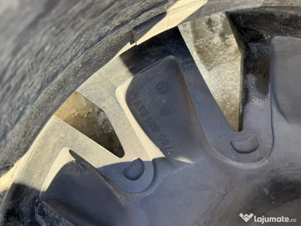 SET Jante Touareg 18 x 8J et25 5 x 112mm + Anvelope Bridgestone iarna CADOU