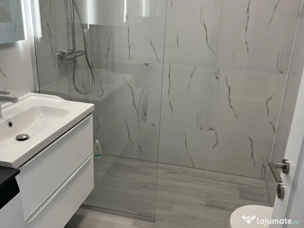 Inchiriez apartament nou cu 2 camere, complet mobilat, in Oradea