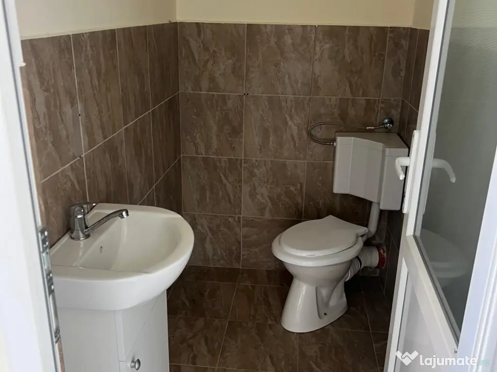 Inchiriez spatiu comercial in Oradea, zona Spitalul Judetean