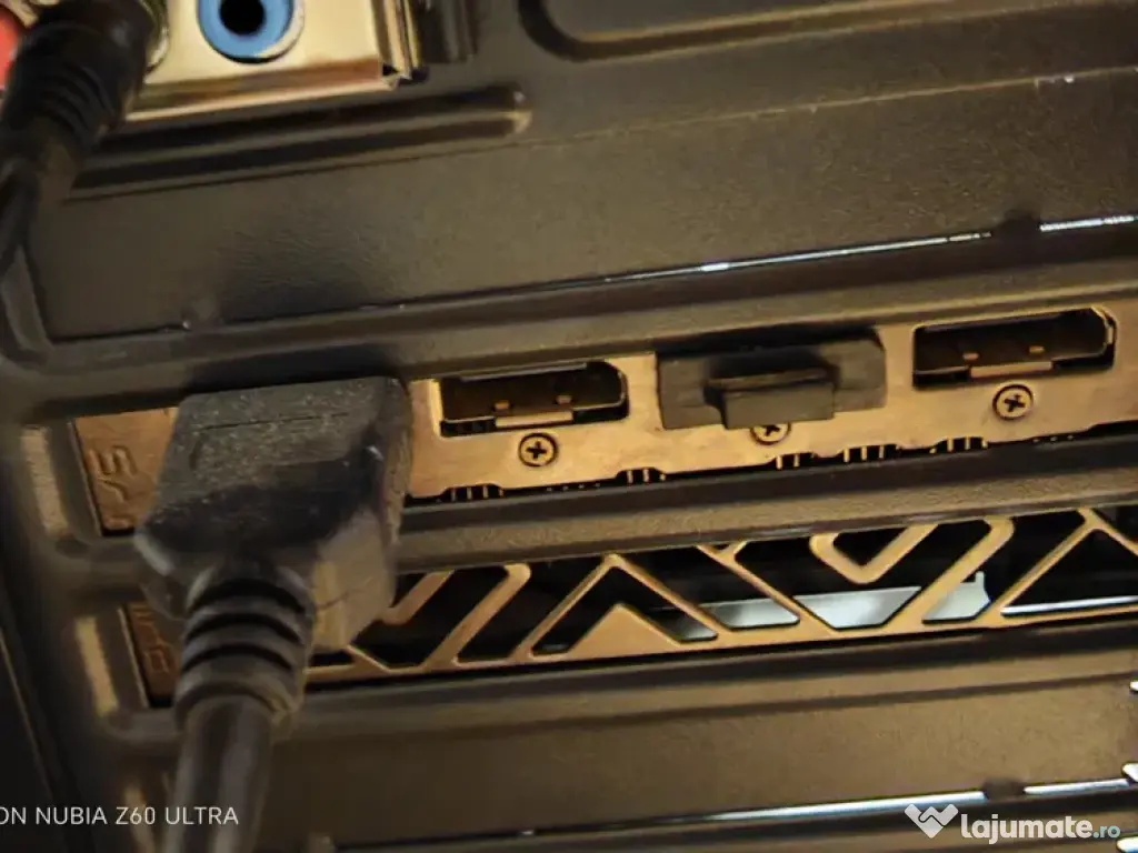 PLACA VIDEO Radeon RX 5500 XT 