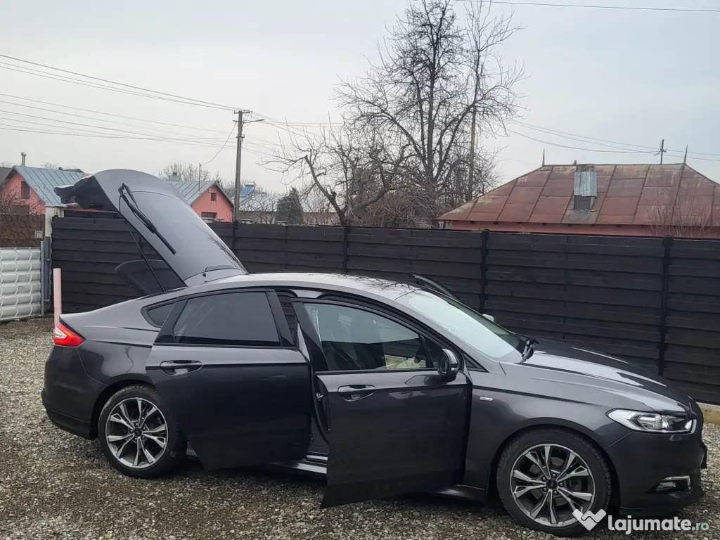 Ford Mondeo ST line