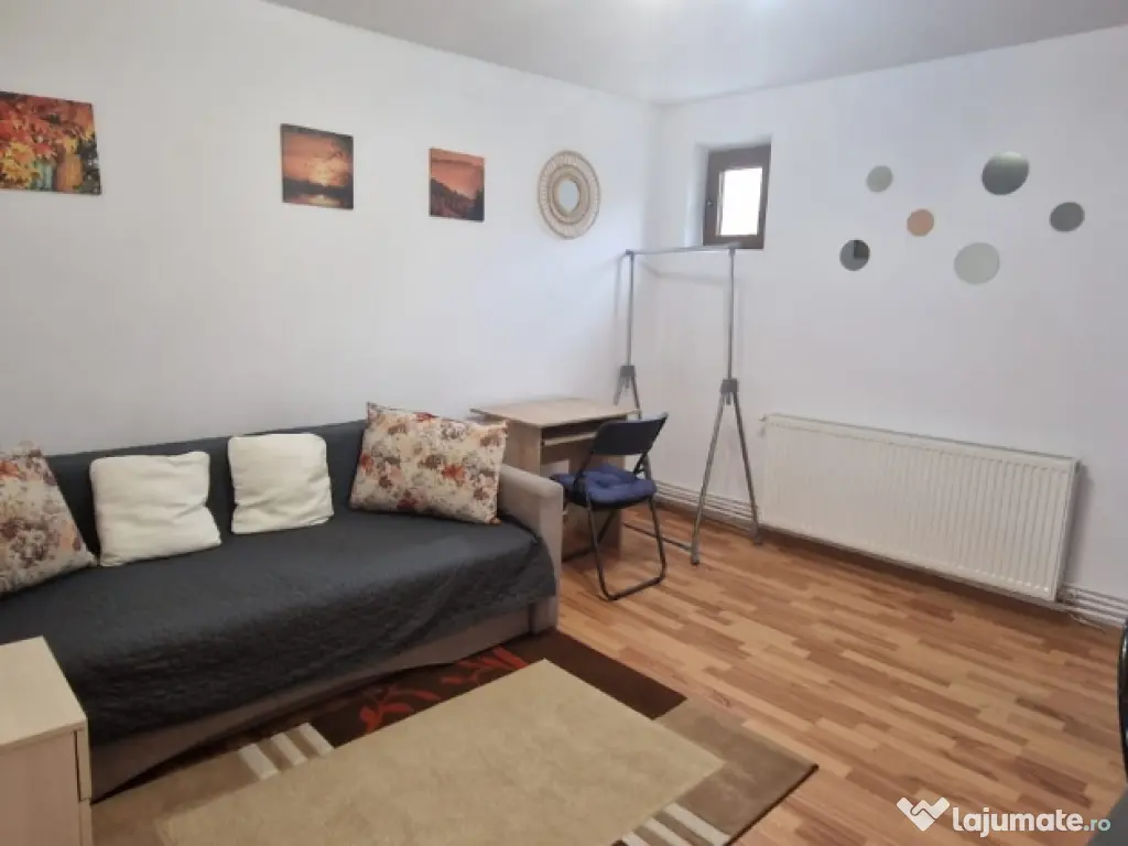 proprietar inchiriez o camera la casa