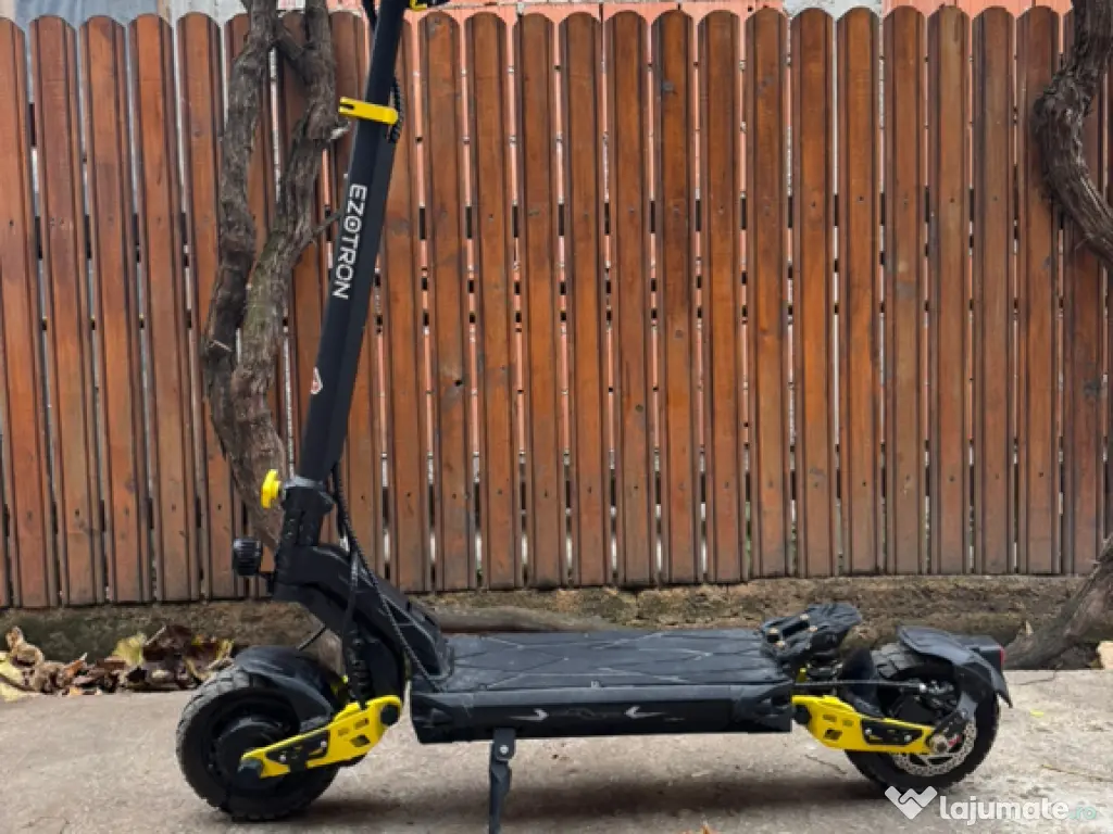 Trotineta electrică Ezotron E200 Pro, varianta 2025 