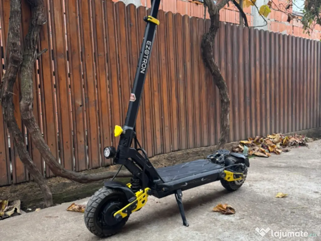Trotineta electrică Ezotron E200 Pro, varianta 2025 