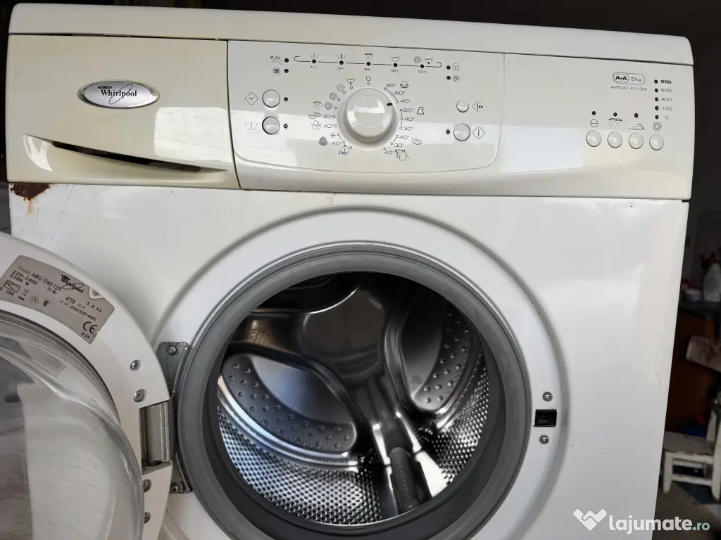 Mașina de spălat rufe Whirlpool 