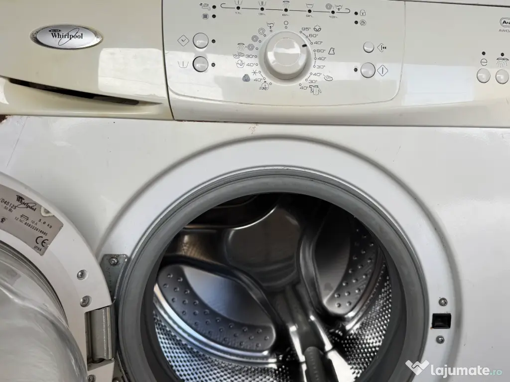 Mașina de spălat rufe Whirlpool 