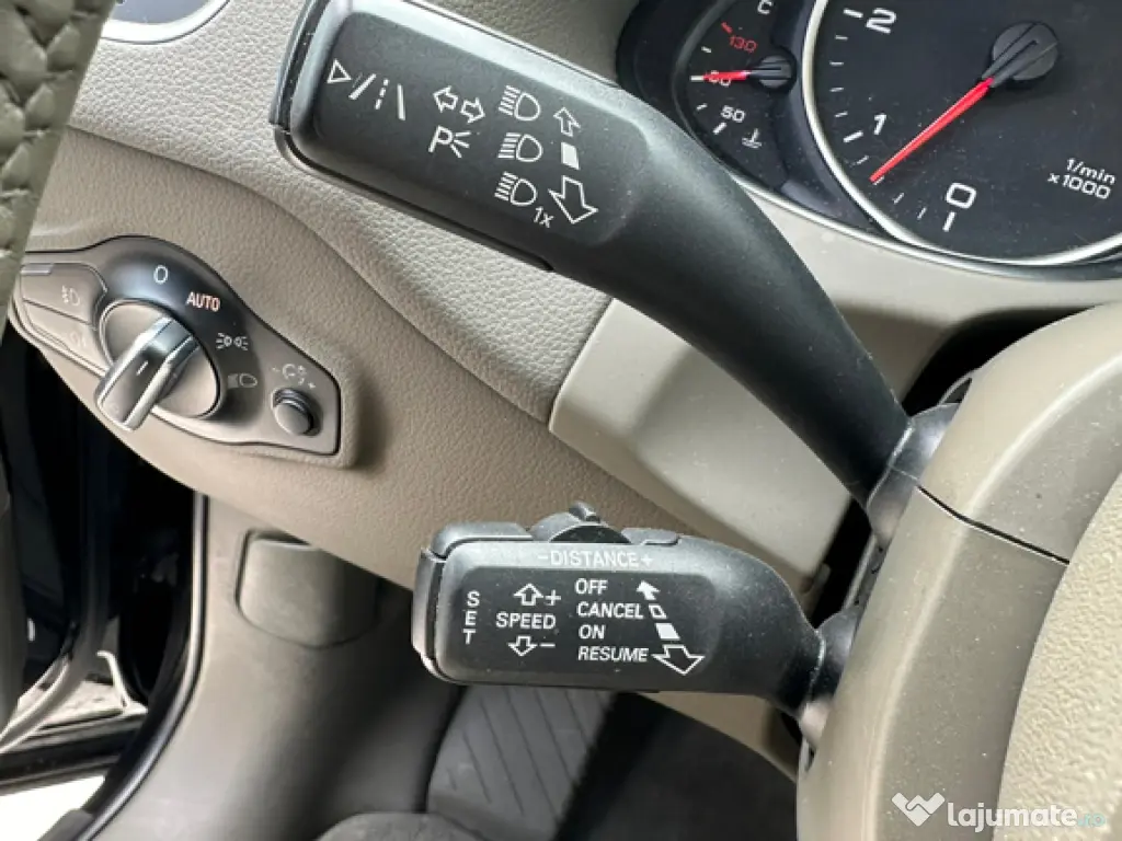 Audi Q5 3.0 239 cp quattro 4x4 automat 