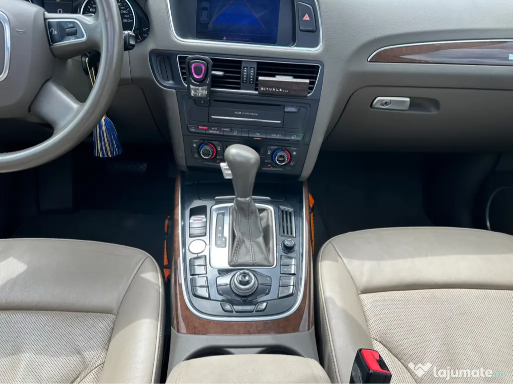 Audi Q5 3.0 239 cp quattro 4x4 automat 