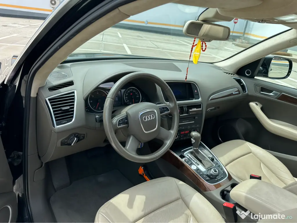 Audi Q5 3.0 239 cp quattro 4x4 automat 