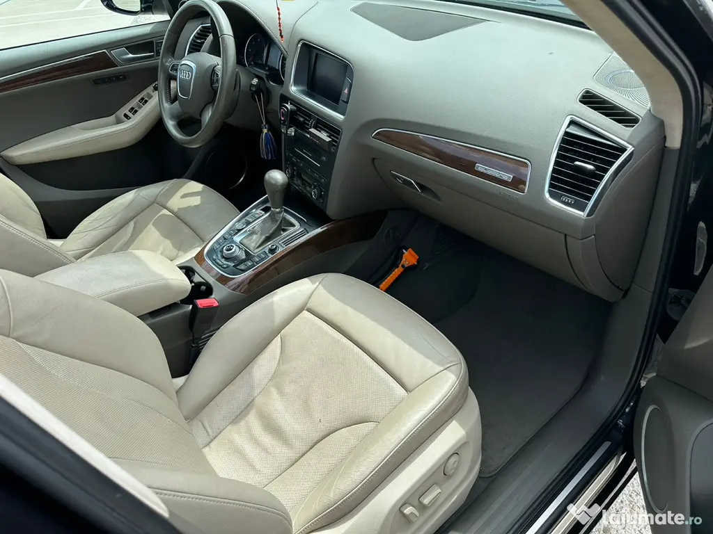 Audi Q5 3.0 239 cp quattro 4x4 automat 