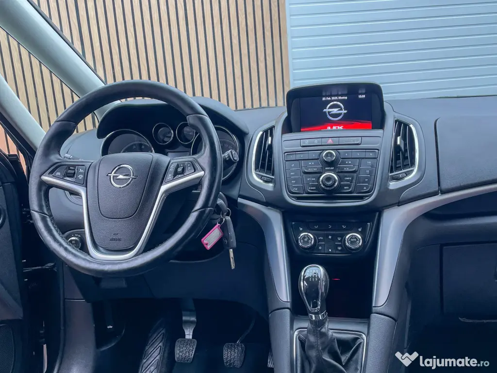 OPEL ZAFIRA . An 2016 . 1,6 Diesel . Rate fixe . Garantie 12 luni , Buy-Back . 