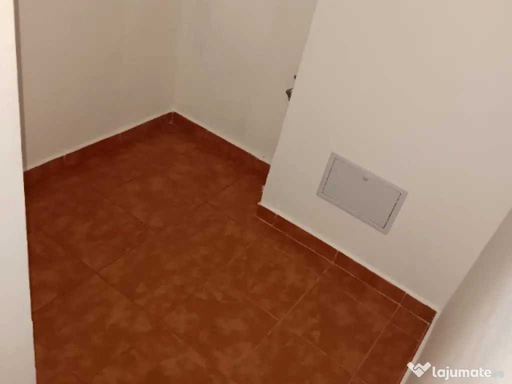 Apartament cu 3 camere, decomandat, Splai Mihai Viteazul