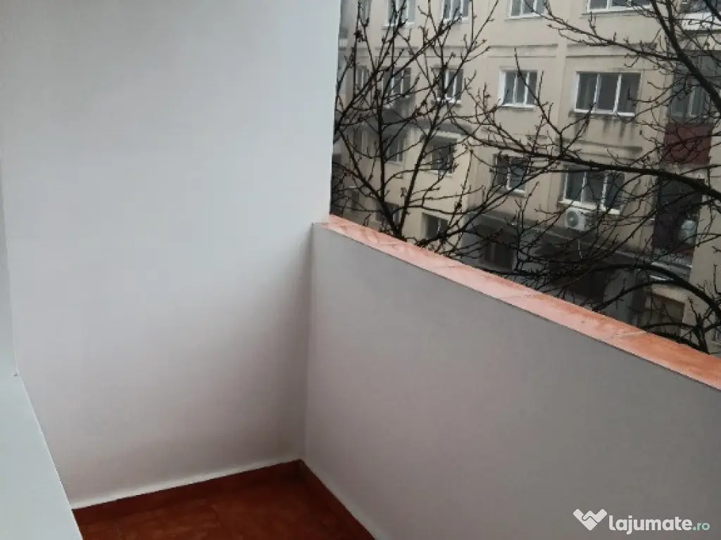 Apartament cu 3 camere, decomandat, Splai Mihai Viteazul