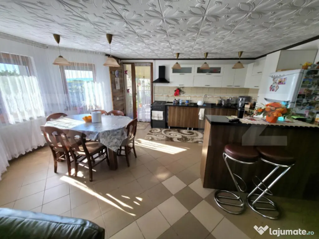 Proprietate deosebită – 2 case + anexă | 1.000 mp teren 