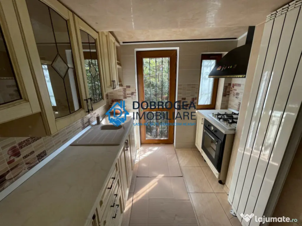 Peco- 3 camere, mobilat si utilat modern, gradina privata, p 