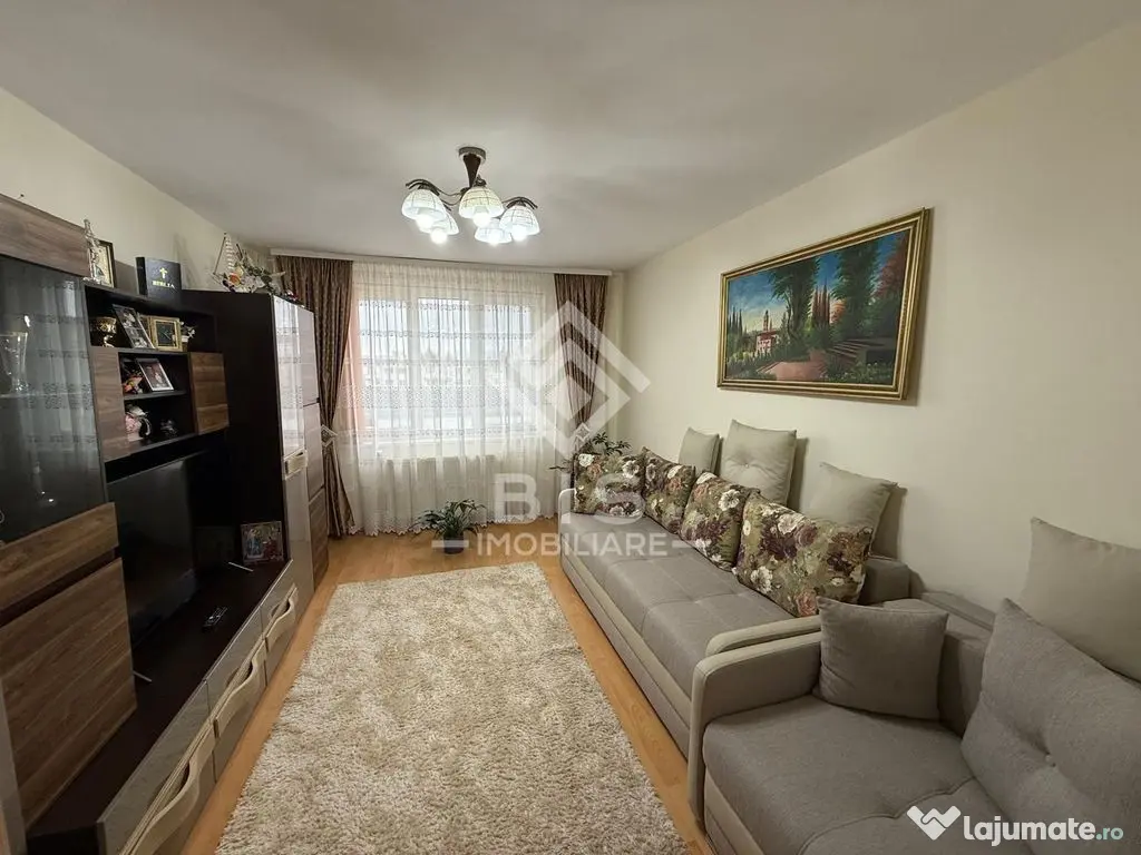 Apartament 3 camere zona Decebal 