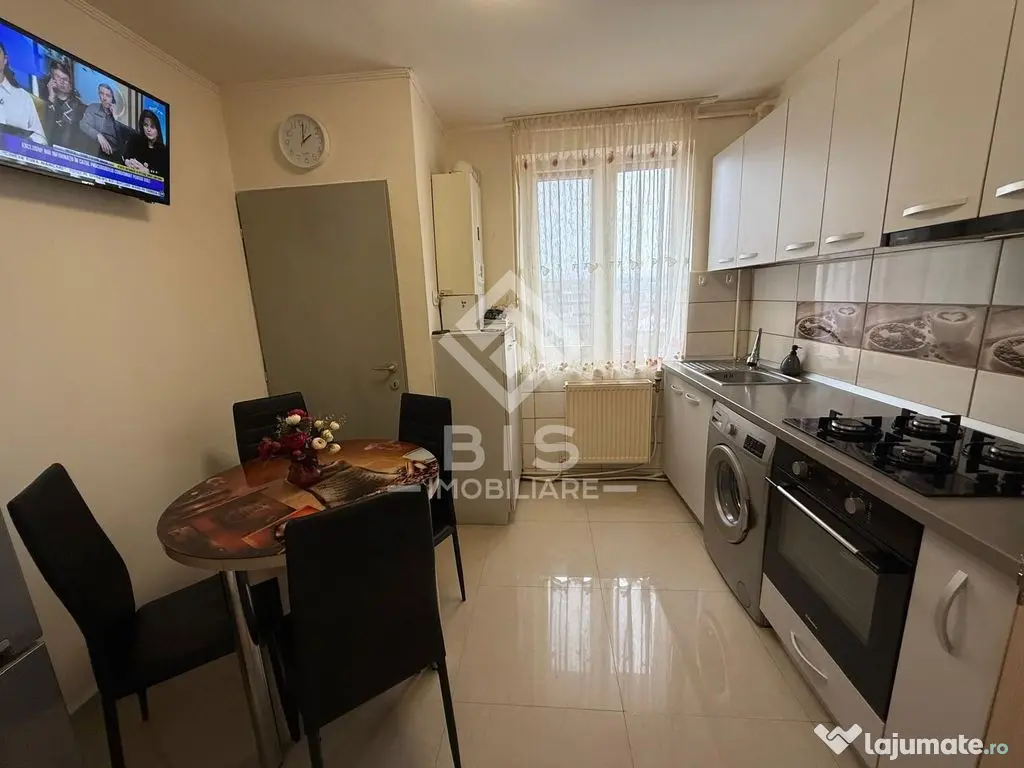 Apartament 3 camere zona Decebal 