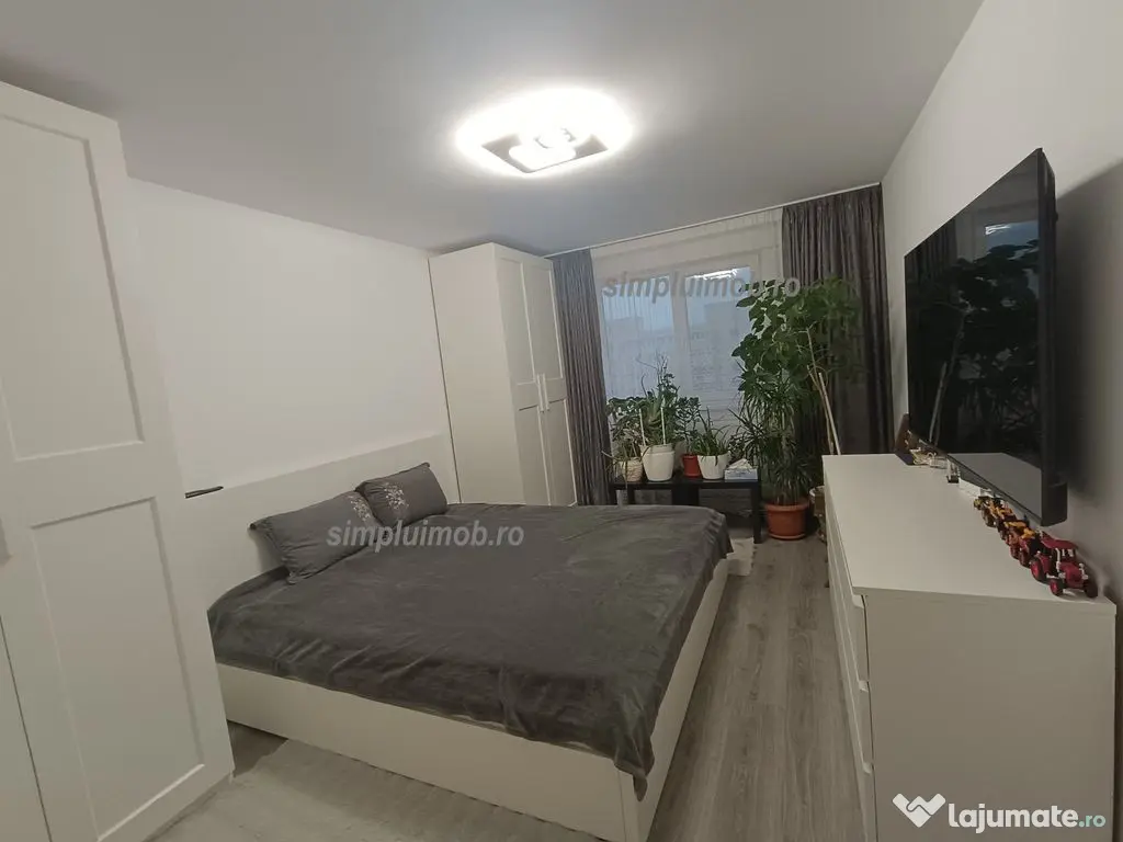 Centrala Parcare Boxa Decomandat 3 Camere Renovat Spatios...