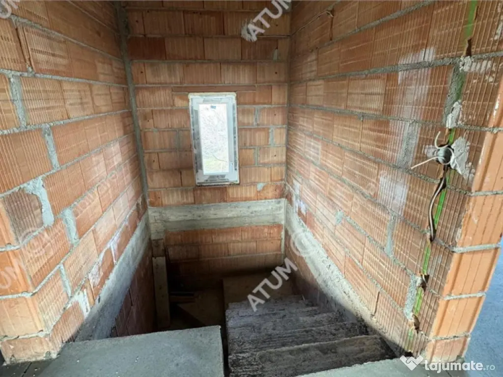 Casa individuala 4 camere 2 bai 120 mp utili 300 mp teren in 