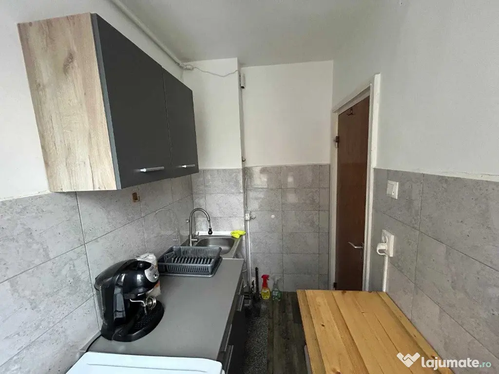 Garsoniera zona ASTRA,Str Soarelui 