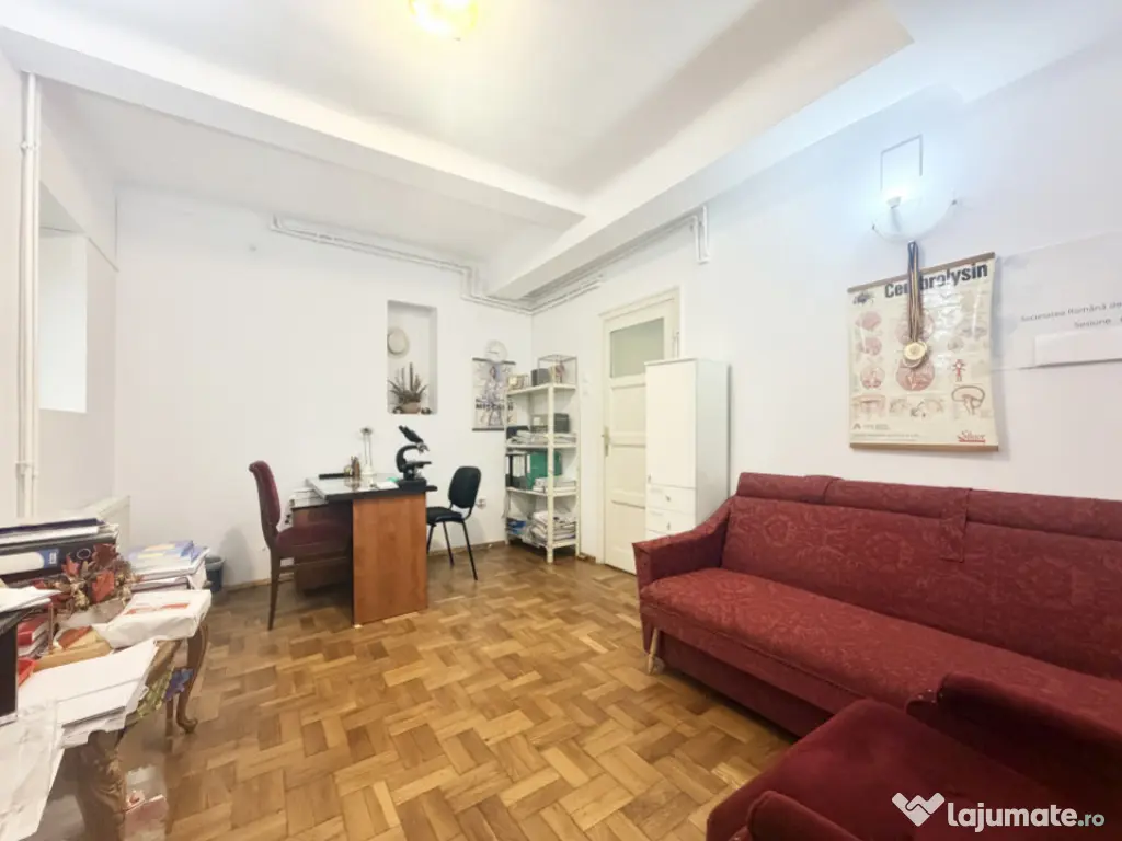 Str Washington, spațiu pretabil cabinet, salon, birou 