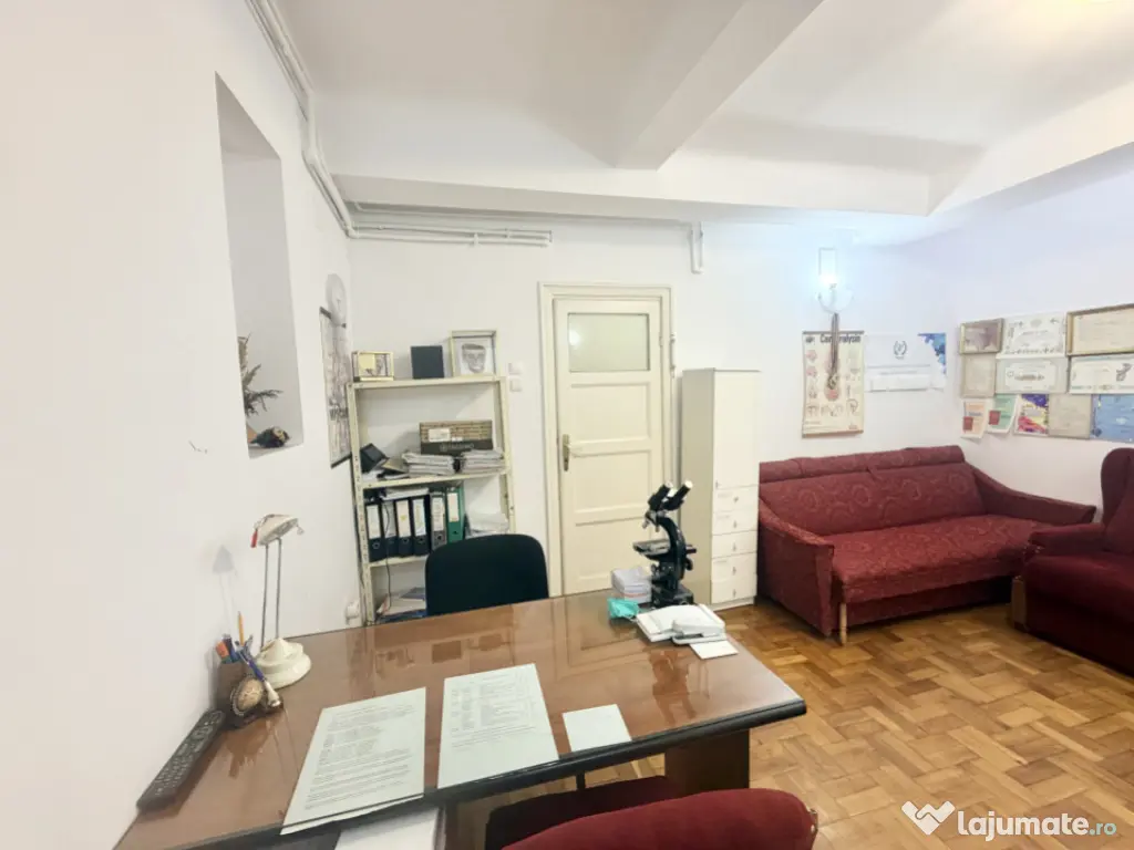 Str Washington, spațiu pretabil cabinet, salon, birou 