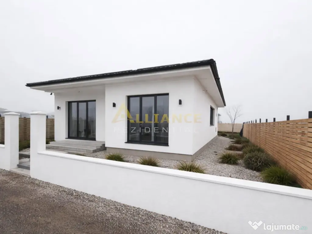 Casa individuala - 4 camere - 2 bai- pod- beci - curte amena 