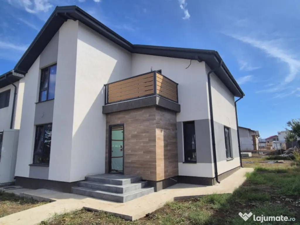 Casă modernă P+M Agigea, zonă liniștită 