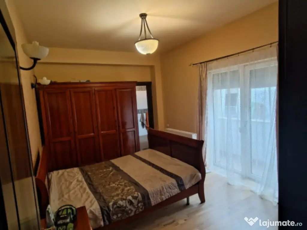 Apartament 3 camere decomandat, 90mp, Centru 