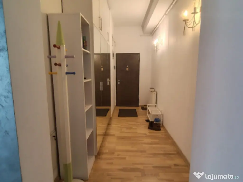 Apartament 3 camere decomandat, 90mp, Centru 